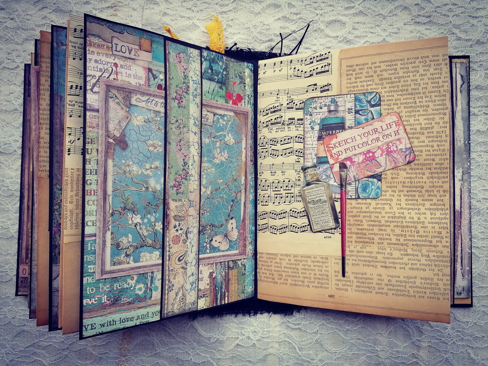Jurnal Handmade Pictat Objects With Stories To Tell Become Art